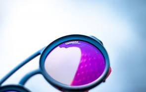 Πώς να ξεχωρίσετε τα γνήσια από τα ψεύτικα γυαλιά ηλίου Carrera;